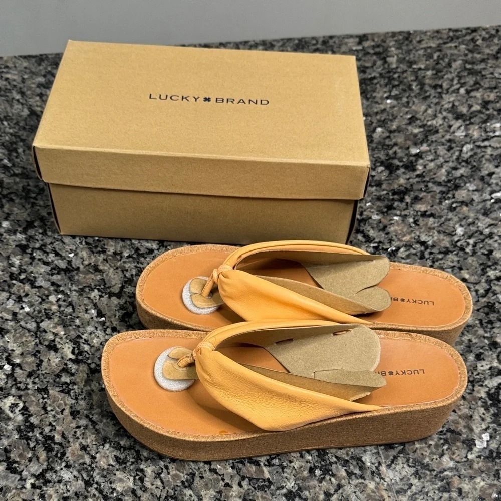 Lucky Brand Women's coral Platform Sandals NWT
